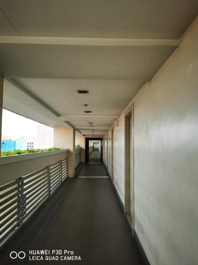 Staycation Condotel @150Newport Pasay City Manila Exterior foto